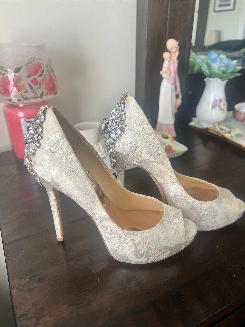 Badgley Mischka Ivory Brocade Jeweled Peep-Toe Pumps